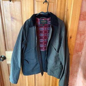 Filson Men's Dark Green Canvas Outfitter Jacket with Plaid Lining